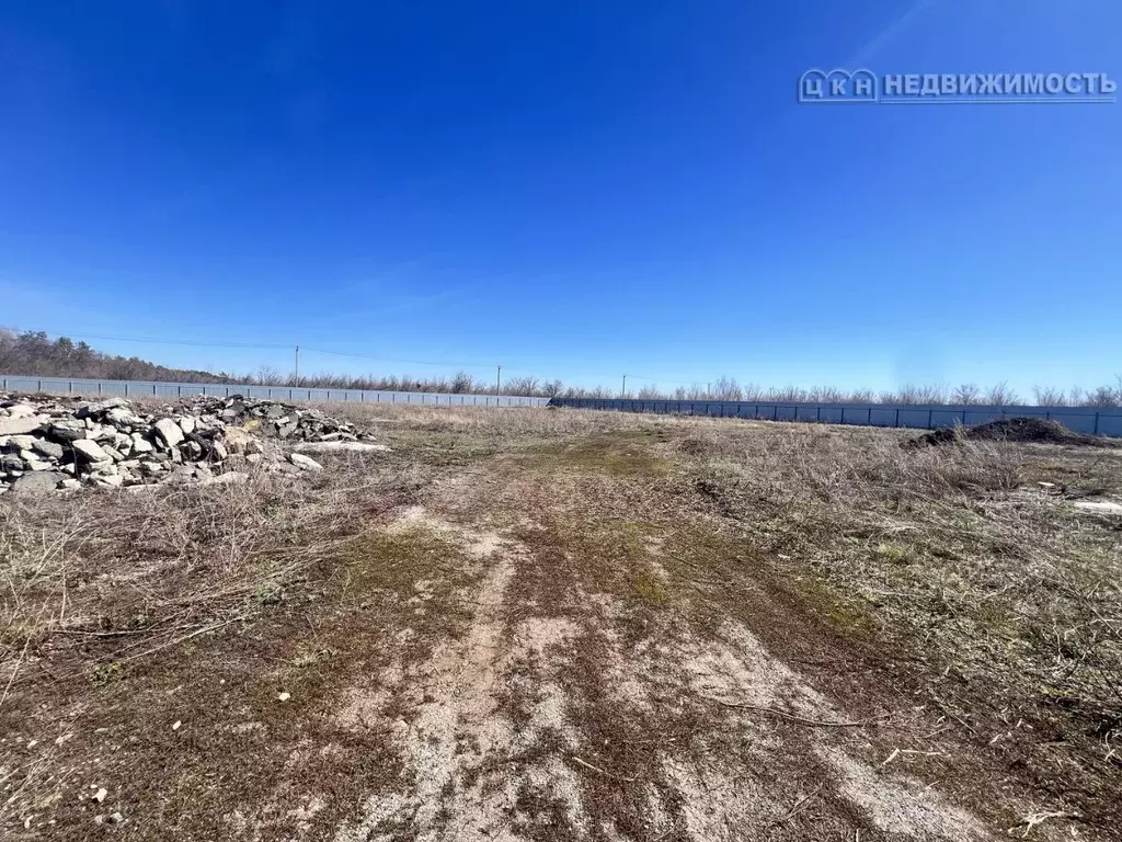Участок в Оренбургская область, Оренбургский район, с. Южный урал ул. ... - Фото 1