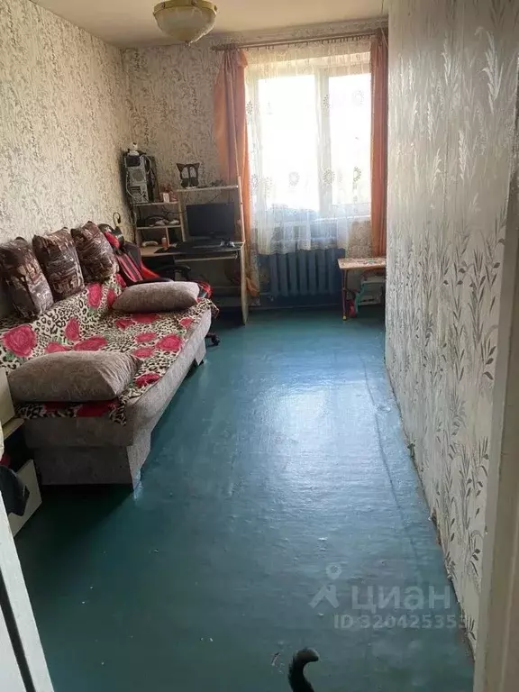 1-к кв. Ленинградская область, Тихвин 2-й мкр, 8 (35.9 м) - Фото 0