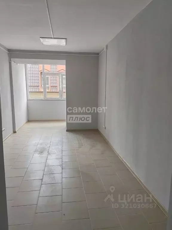 Офис в Краснодарский край, Абинск ул. Советов (17 м) - Фото 1