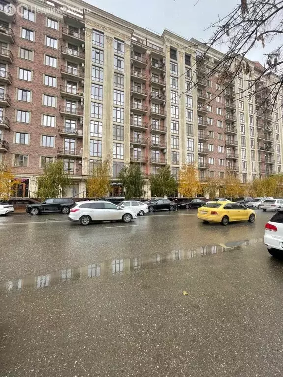 2-комнатная квартира: Махачкала, улица Азиза Алиева, 8 (66 м) - Фото 1