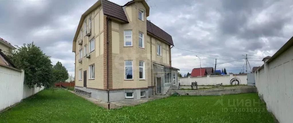 Дом в Свердловская область, Екатеринбург муниципальное образование, ... - Фото 1