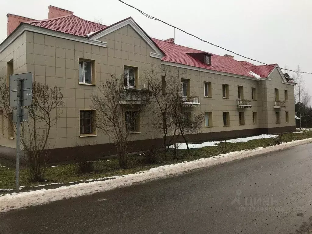 2-к кв. Ленинградская область, Тихвинское городское поселение, пос. ... - Фото 1