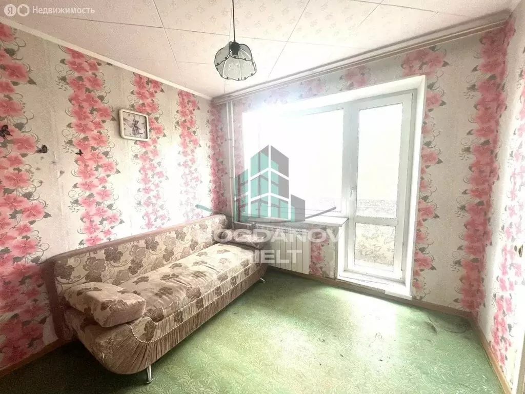 3-комнатная квартира: Омск, улица Калинина, 13 (50.4 м) - Фото 2