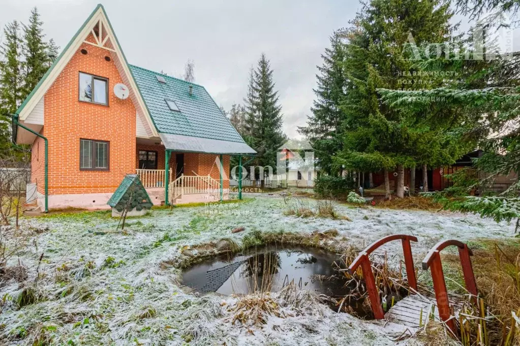 Дом в Ленинградская область, Выборгский район, Рощинское городское ... - Фото 1