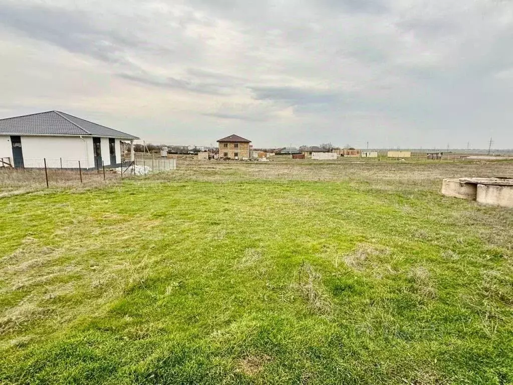 Участок в Крым, Симферопольский район, с. Мирное ул. Виталия Гончарова ... - Фото 1