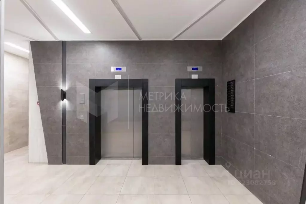 1-к кв. Тюменская область, Тюмень ул. Республики, 204к11 (38.0 м) - Фото 0