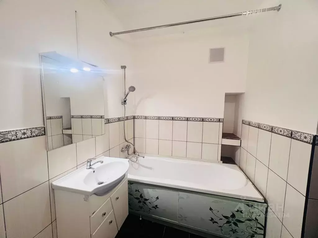 2-к кв. Калининградская область, Калининград Орудийная ул., 20В (65.5 ... - Фото 2