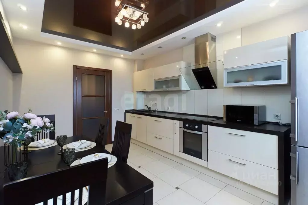 2-к кв. Тюменская область, Тюмень Комсомольская ул., 60 (75.5 м) - Фото 2