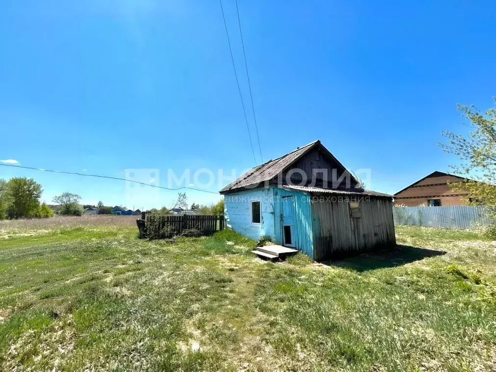 Дом в Амурская область, Серышевский муниципальный округ, с. Бочкаревка ... - Фото 1