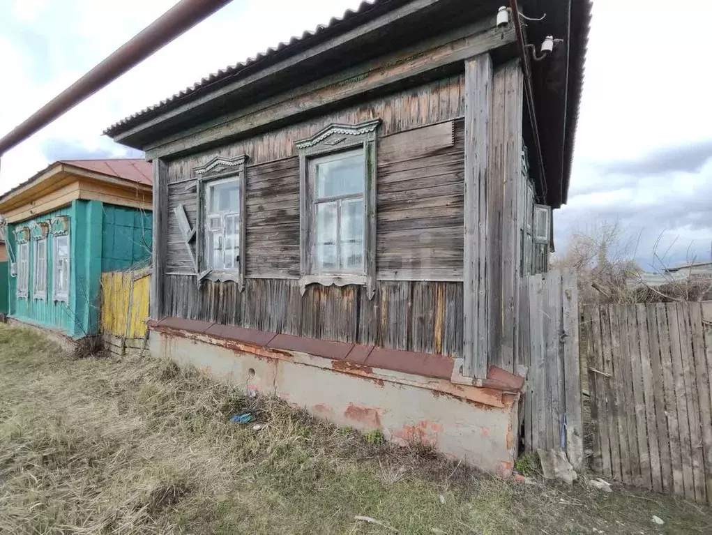 Дом в Саратовская область, Балашов Пугачевская ул., 106 (40 м) - Фото 0