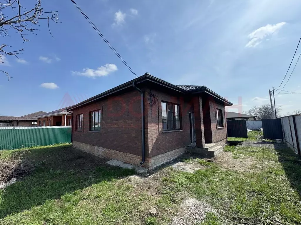 Дом в Ростовская область, Новочеркасск Сарматская ул., 274 (100 м) - Фото 1