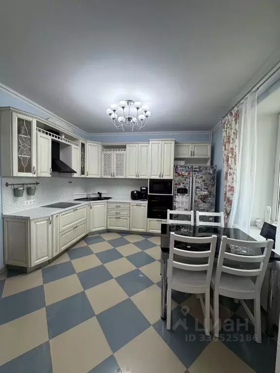 2-к кв. Московская область, Одинцово ул. Чикина, 12 (80.7 м) - Фото 1