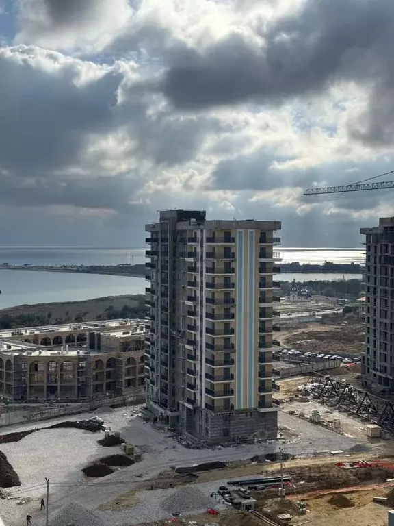 1-к кв. Крым, Евпатория городской округ, Заозерное пгт ул. Аллея ... - Фото 1