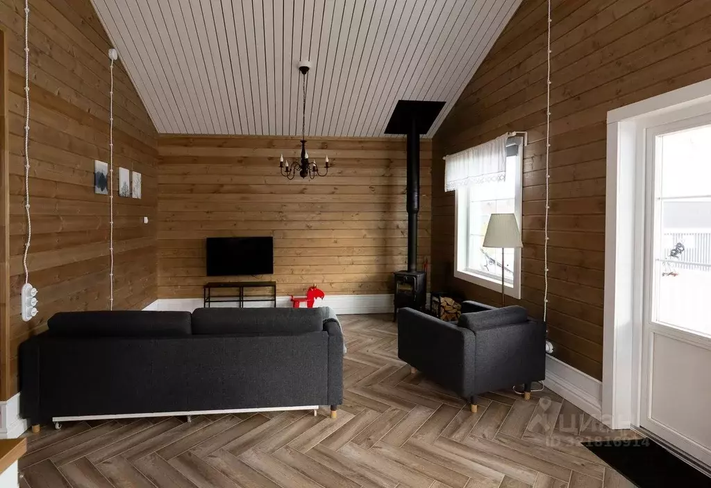 Дом в Карелия, Сортавальский муниципальный округ, пос. Реускула 33 (62 ... - Фото 2