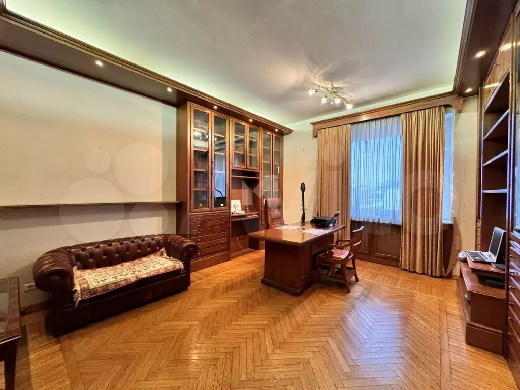 3-к. квартира, 160м, 4/9эт. - Фото 1