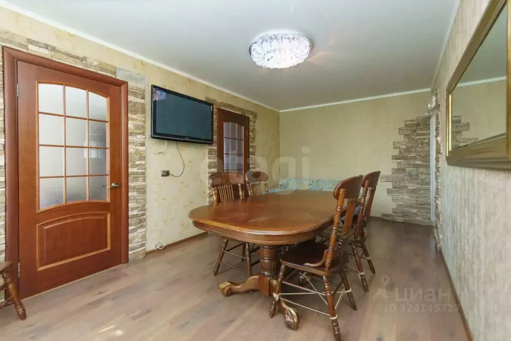 4-к кв. Новосибирская область, Новосибирск ул. Петухова, 106 (61.0 м) - Фото 1