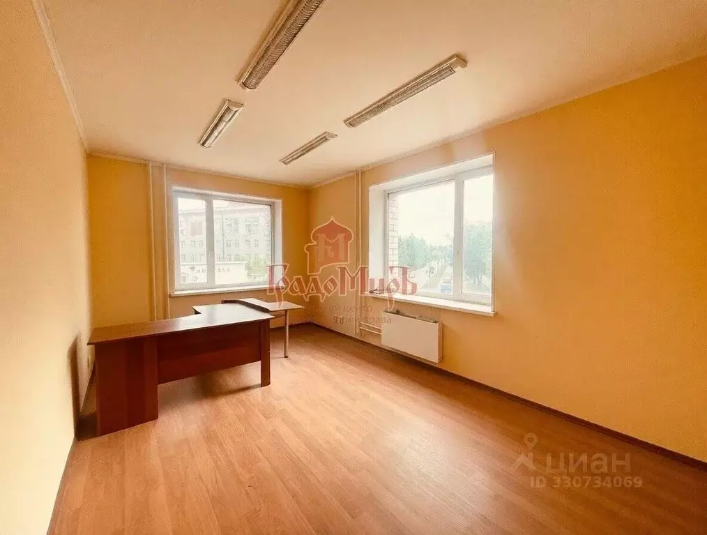Офис в Владимирская область, Александров ул. Институтская, 6К1 (90 м) - Фото 1