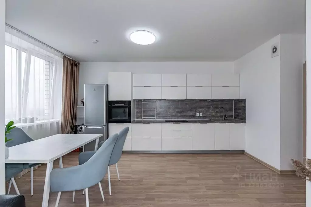 3-к кв. Свердловская область, Екатеринбург пер. Замятина, 24 (96.0 м) - Фото 2