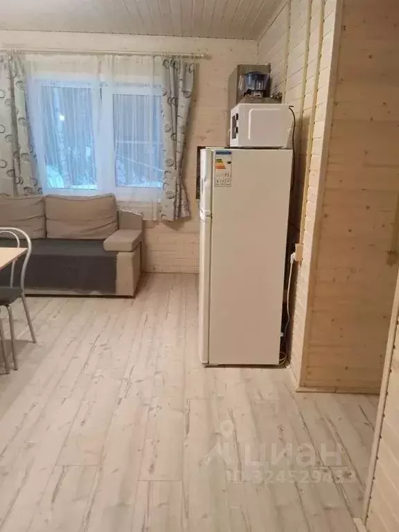 Дом в Ленинградская область, Лодейнопольское городское поселение, д. ... - Фото 2