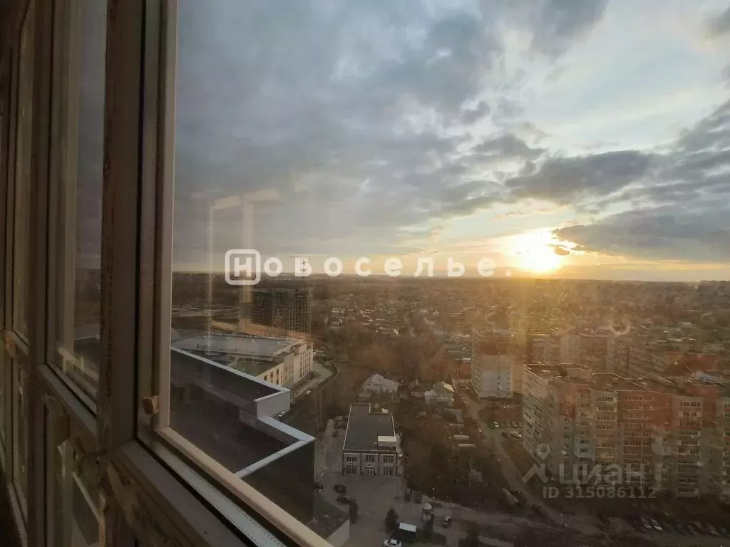 2-к кв. Рязанская область, Рязань просп. Парковый, 1 (70.4 м) - Фото 0