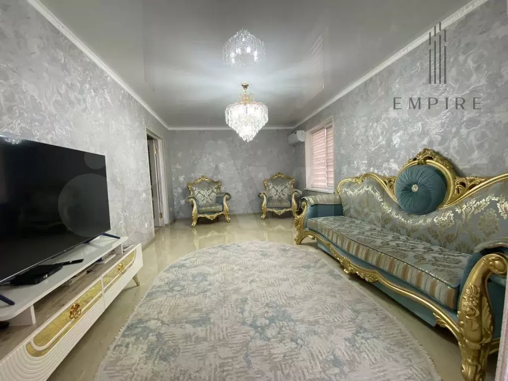 2-к. квартира, 70 м, 9/9 эт. - Фото 0