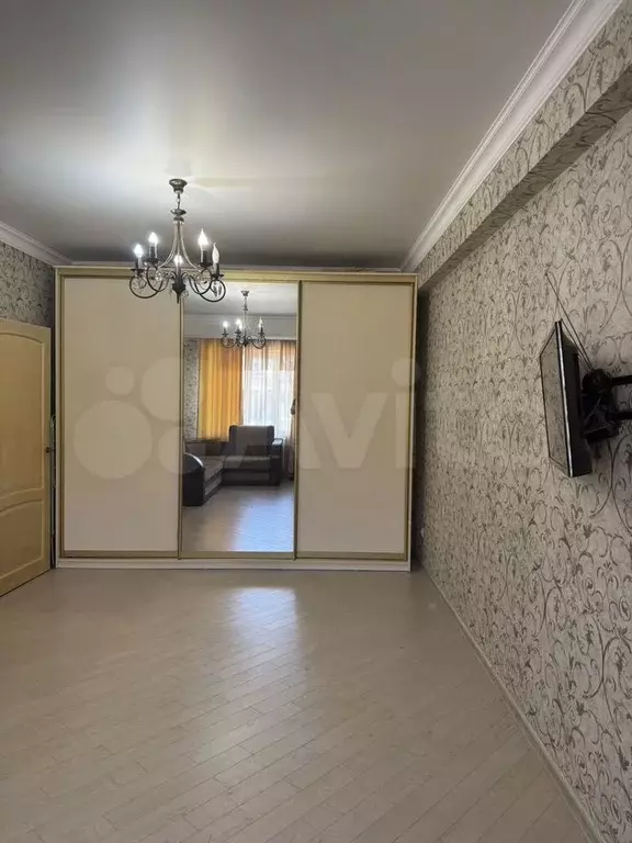 1-к. квартира, 47 м, 8/10 эт. - Фото 1