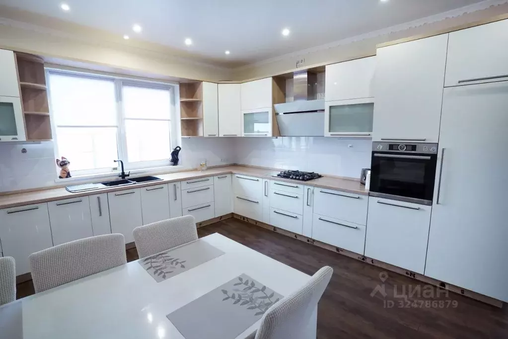 Дом в Калининградская область, Гвардейский муниципальный округ, пос. ... - Фото 2