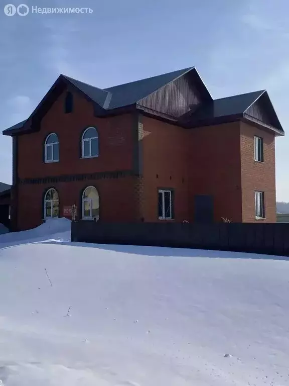 Дом в село Помряскино, Центральная улица (143 м) - Фото 1