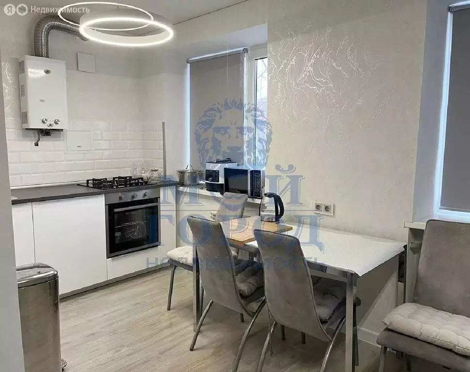 3-комнатная квартира: Батайск, улица Крупской, 27 (60 м) - Фото 0