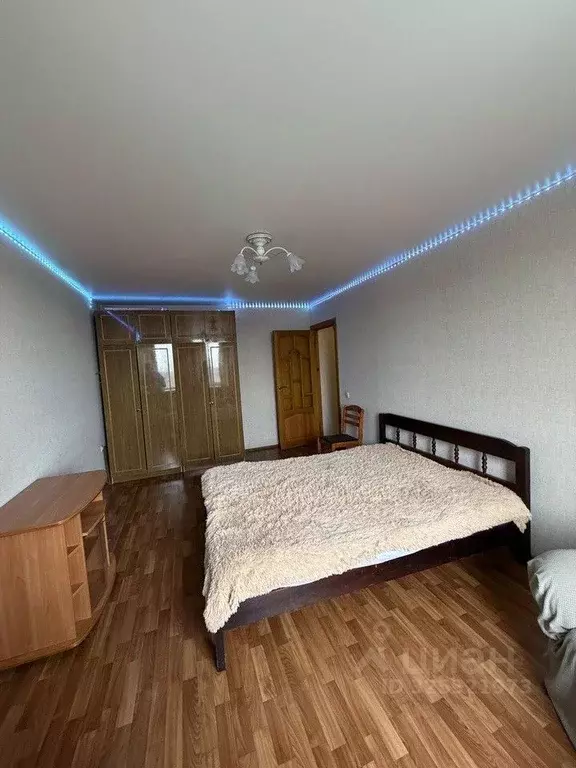 2-к кв. Севастополь ул. Генерала Коломийца, 5 (64.0 м) - Фото 1