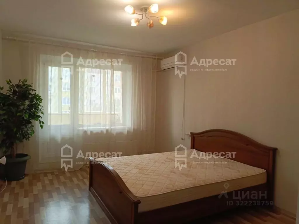 1-к кв. Волгоградская область, Волгоград ул. Таращанцев, 64а (36.9 м) - Фото 0