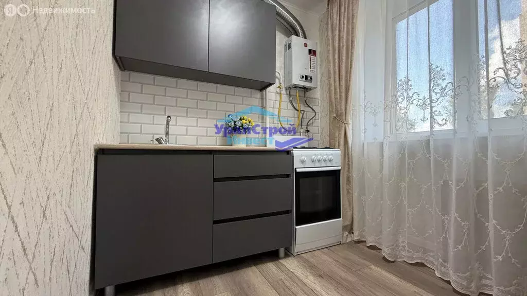 2-комнатная квартира: Октябрьский, Комсомольская улица, 20 (40.2 м) - Фото 1