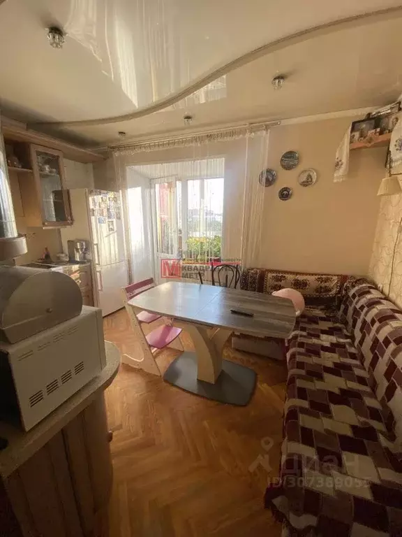 4-к кв. Белгородская область, Старый Оскол Восточный мкр, 49 (106.7 м) - Фото 0