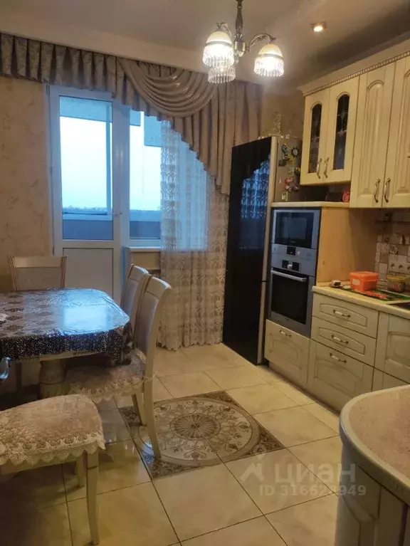 3-к кв. Московская область, Мытищи ул. Стрелковая, 21 (90.0 м) - Фото 0