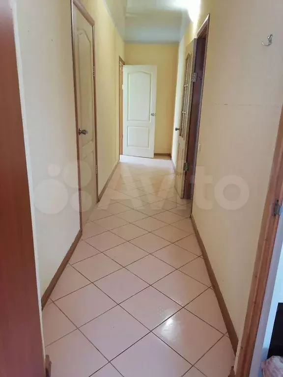 Комната 50 м в 2-к., 1/1 эт. - Фото 1