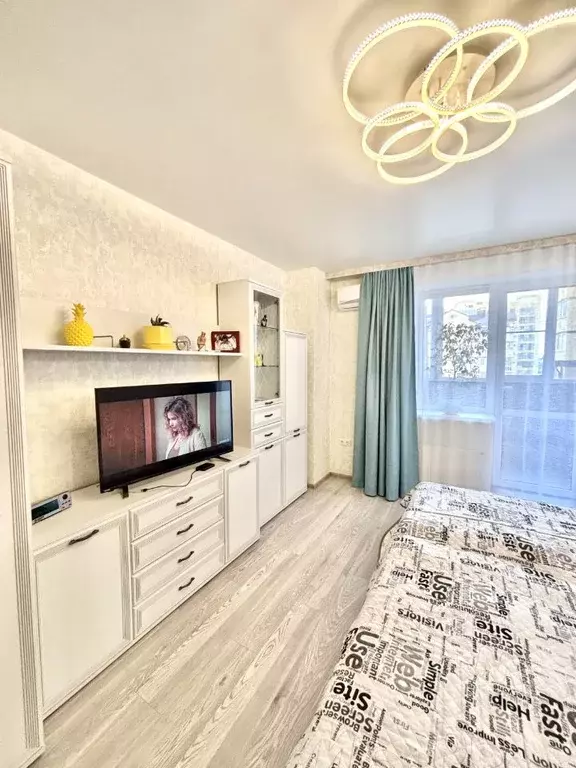 2-к кв. Волгоградская область, Волгоград ул. Расула Гамзатова, 11 ... - Фото 2