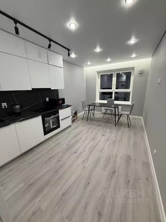 3-к кв. Татарстан, с. Высокая Гора ул. Вторая Ударная, 4 (80.0 м) - Фото 1