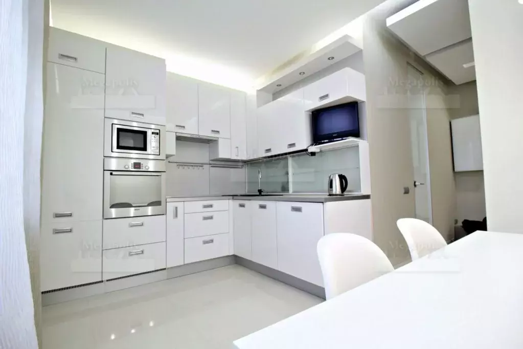 2-к кв. Санкт-Петербург Малоохтинский просп., 16к1 (70.0 м) - Фото 0