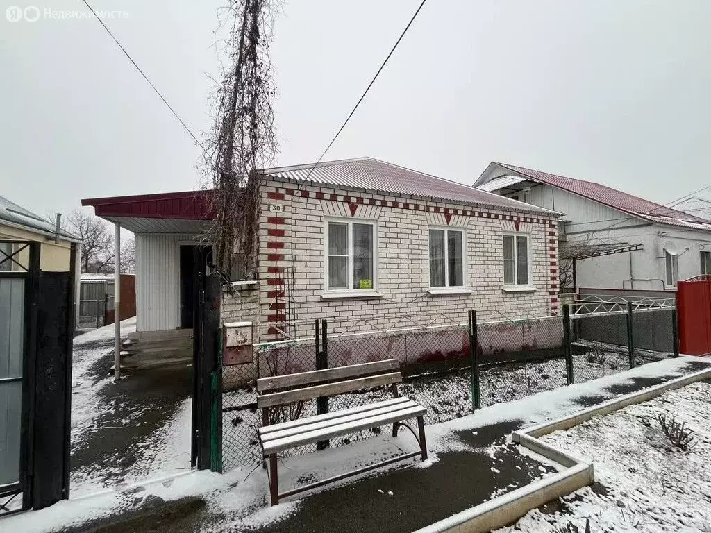 Дом в Михайловск, улица Апанасенко (90 м) - Фото 1