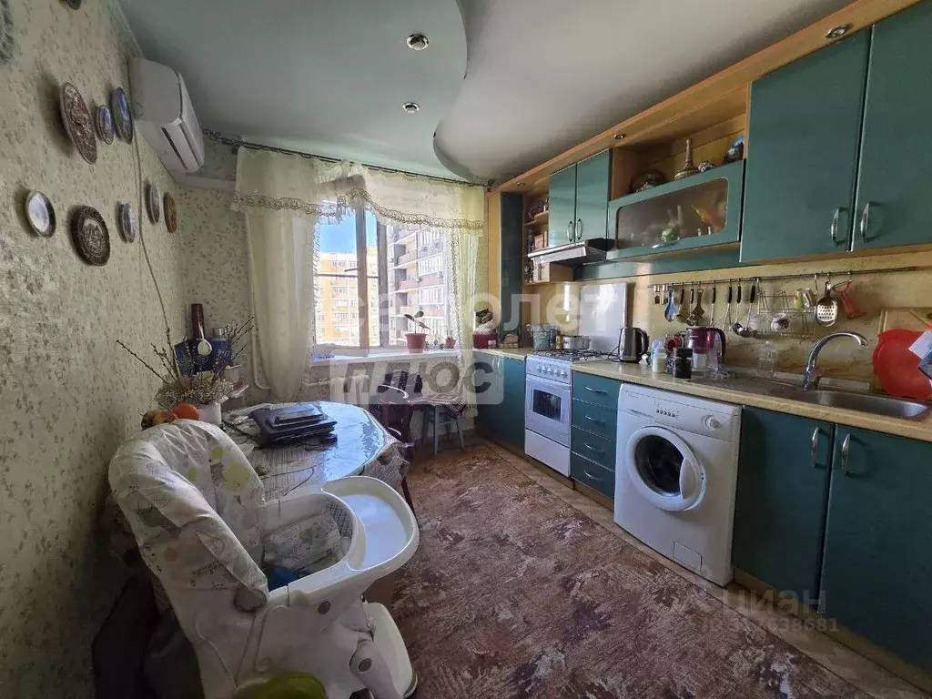 3-к кв. Краснодарский край, Новороссийск Пионерская ул., 21Б (62.0 м) - Фото 0