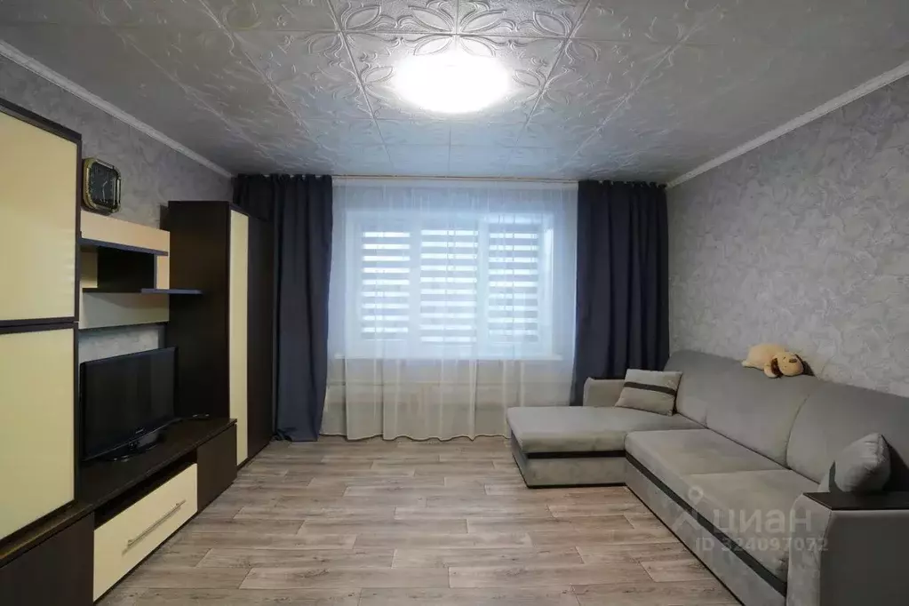 2-к кв. Ханты-Мансийский АО, Нягань 3-й мкр, 5 (53.1 м) - Фото 1