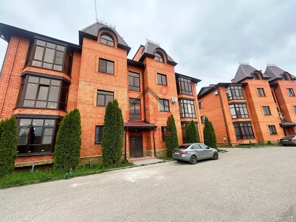 2-к кв. Ставропольский край, Ессентуки Воронцовская ул., 34 (69.3 м) - Фото 0