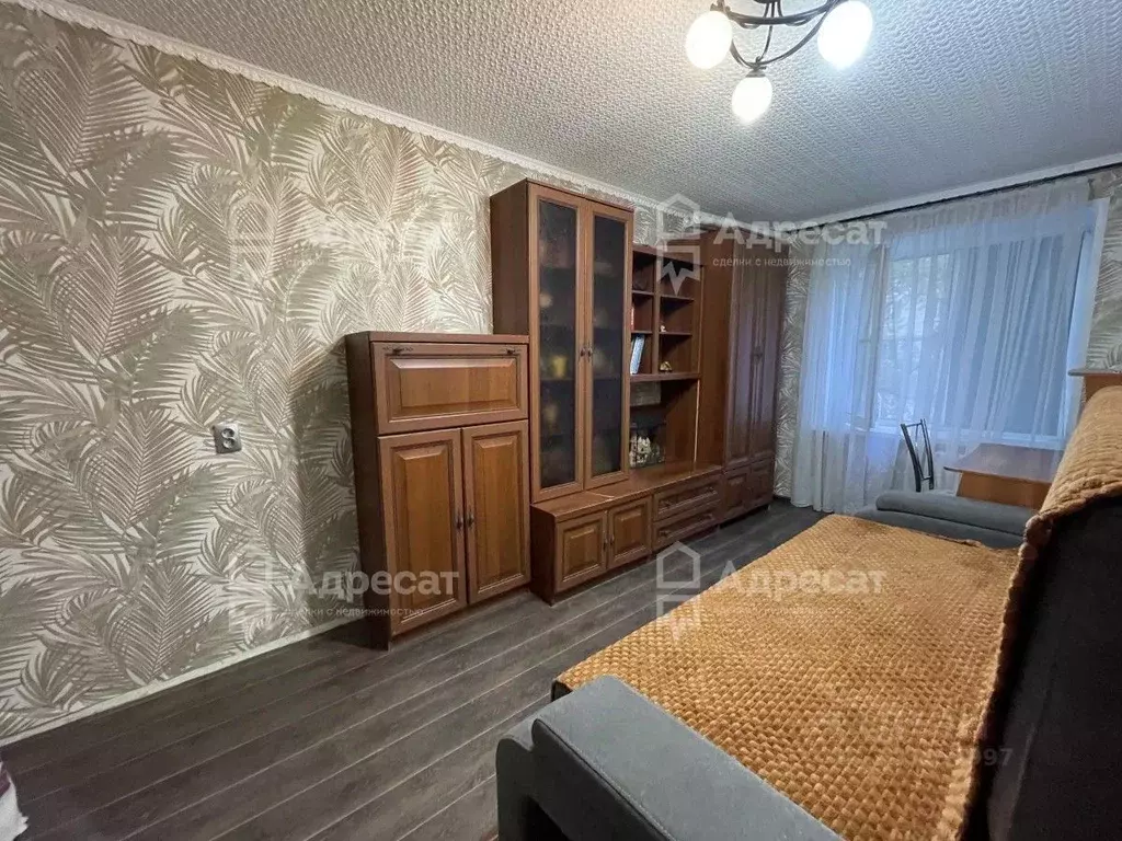 2-к кв. Волгоградская область, Волгоград ул. Кирова, 111 (44.5 м) - Фото 0