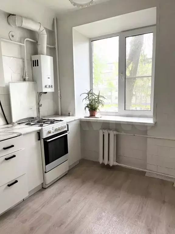 3-к. квартира, 55,4 м, 2/4 эт. - Фото 0