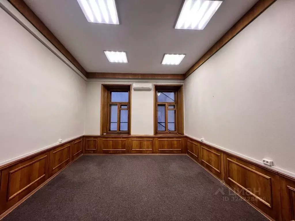 Офис в Москва Малая Бронная ул., 2С1 (75 м) - Фото 1