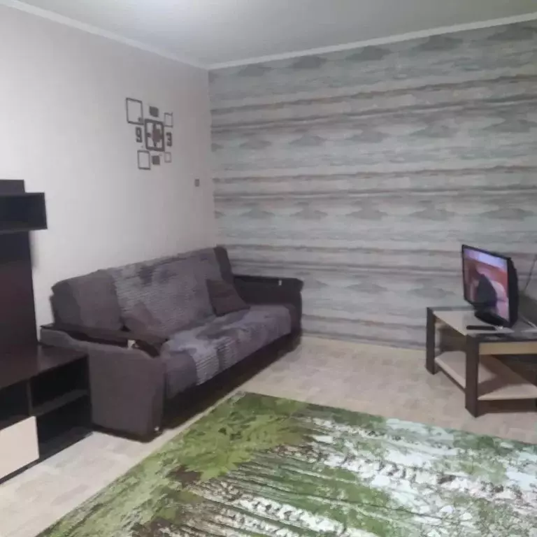 2-к кв. Ярославская область, Рыбинск Крестовая ул., 126 (43.0 м) - Фото 1