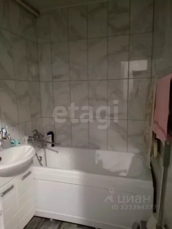 2-к кв. Белгородская область, Алексеевка ул. Павла Ющенко, 120 (40.0 ... - Фото 2