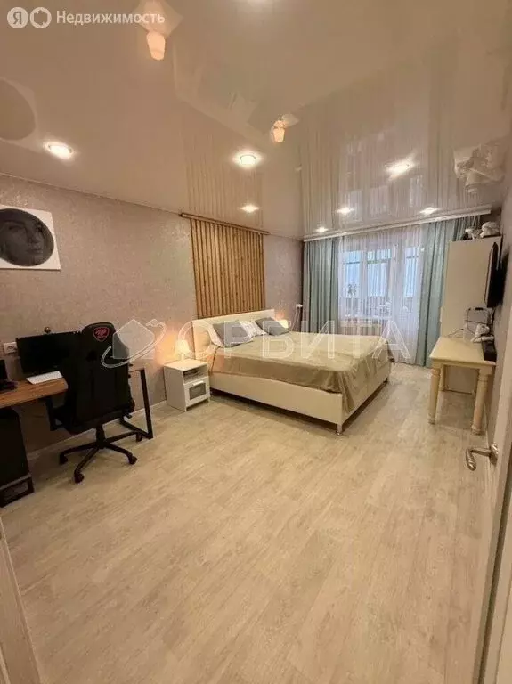 2-комнатная квартира: Тюмень, улица Серова, 23 (61 м) - Фото 1