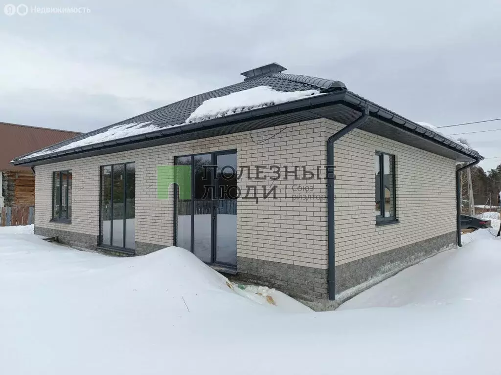 Дом в село Алнаши, улица Петра Чернова, 10 (124 м) - Фото 1