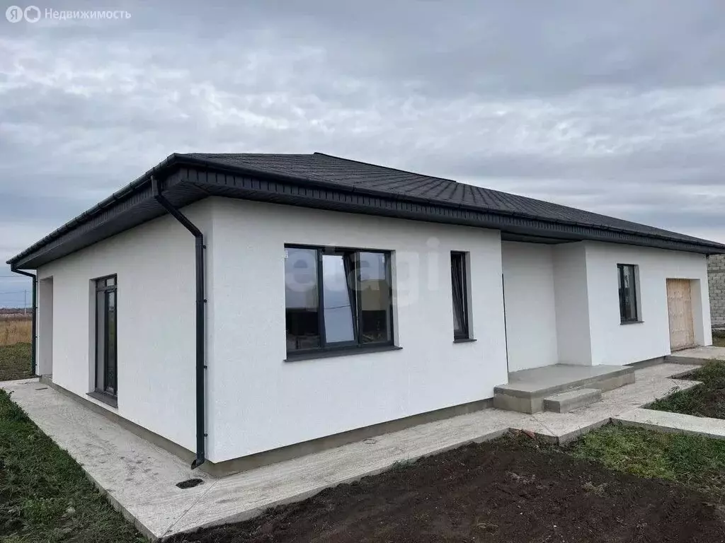 Дом в село Подстепки, улица Независимости (170 м) - Фото 2